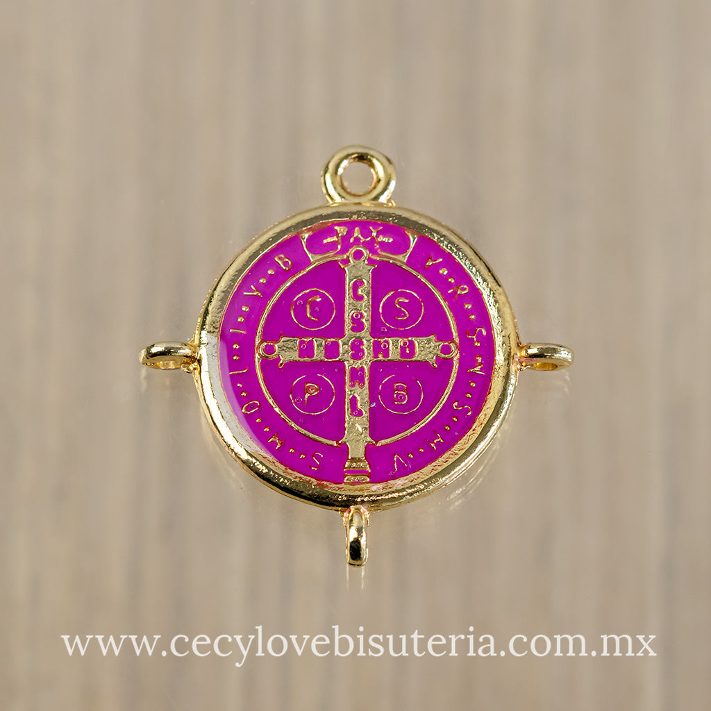 Medalla 4 Asas San Benito Fucsia