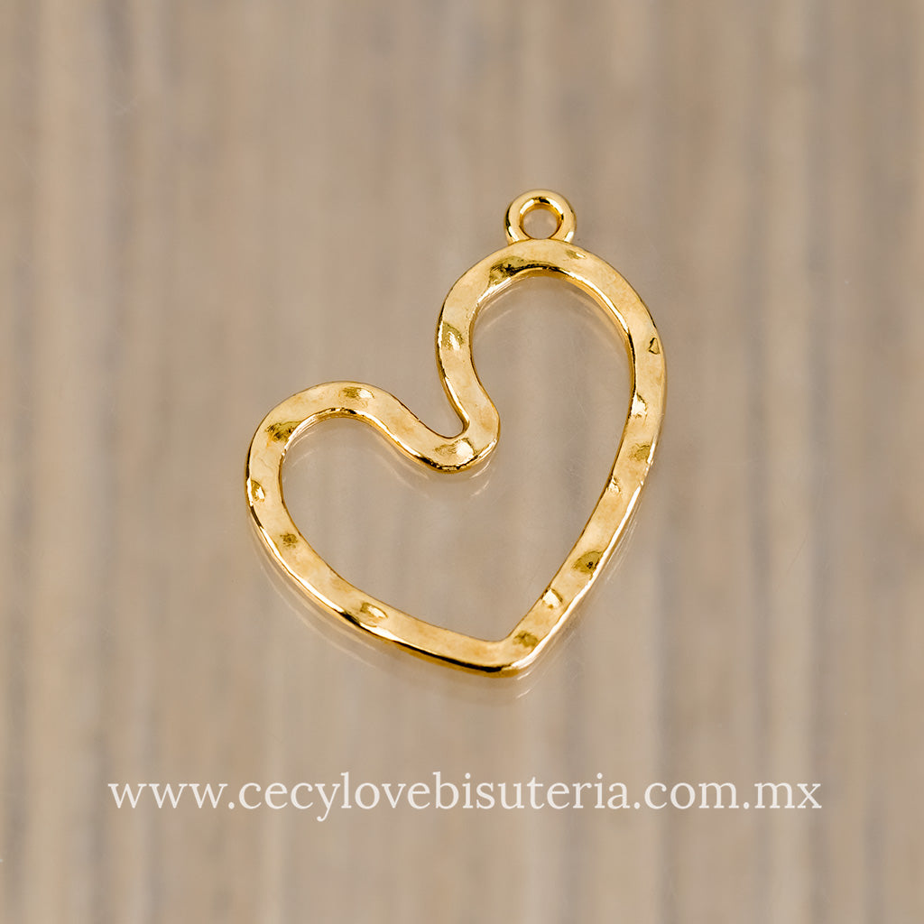 Dije Corazón Martillado