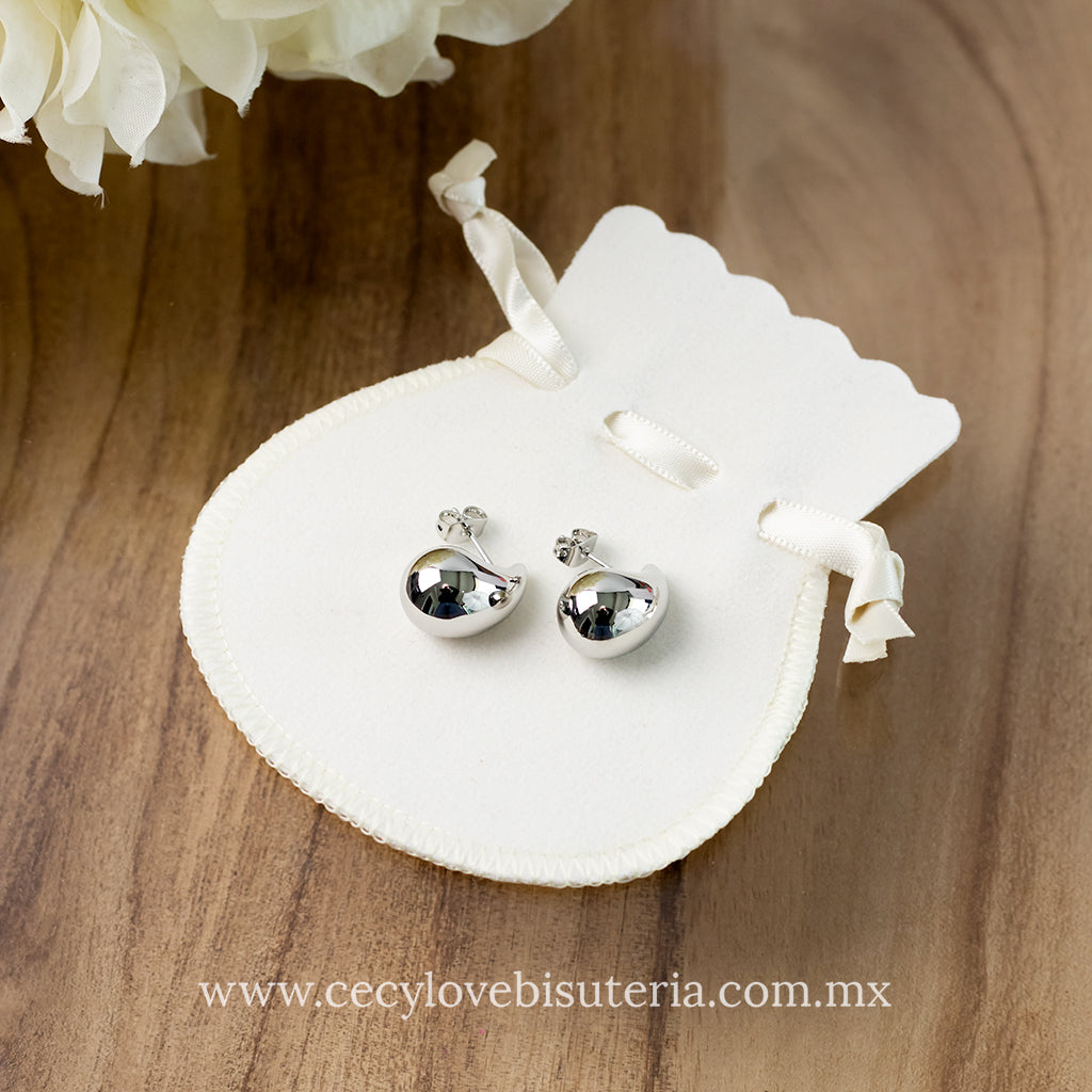 Aretes de Gota Chica Plateada