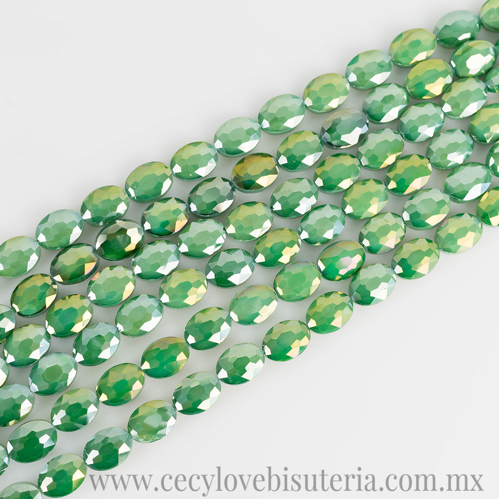 Ovalo de Cristal Facetado