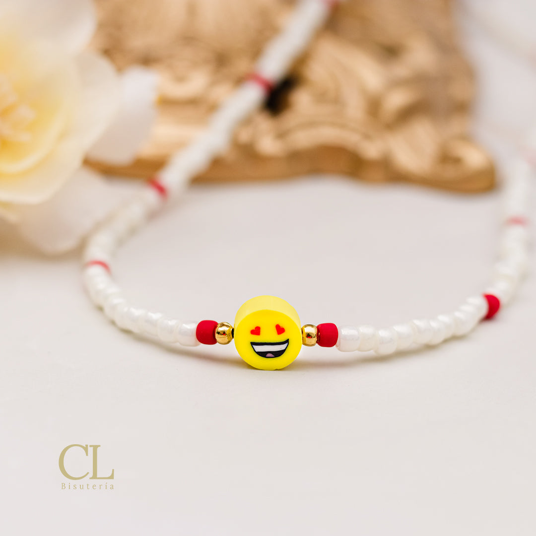 Choker Emoji Enamorado