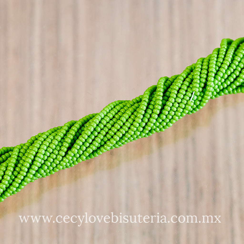 Chaquira Calibrada Verde Limón 11/0