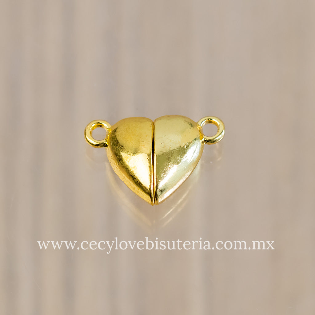 Corazón de Imán Dorado