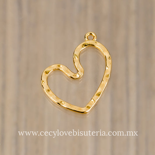 Dije Corazón Martillado