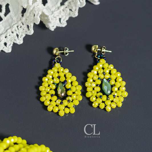 Aretes En Forma De Gota Amarillo