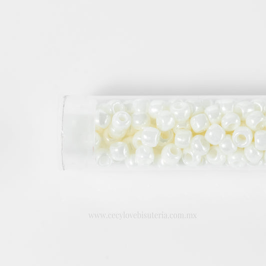 Seed Bead Blanco Perla 6/0